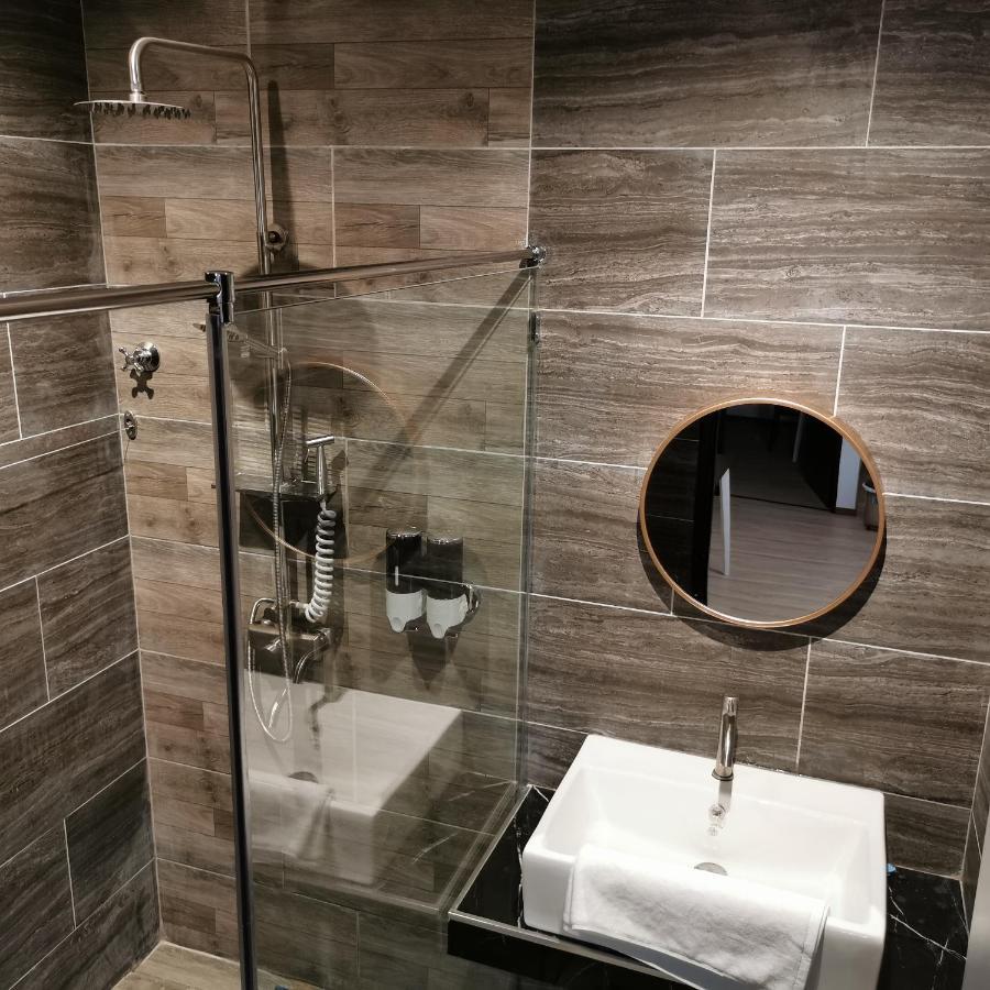 Foresight Hotel Тавау Экстерьер фото