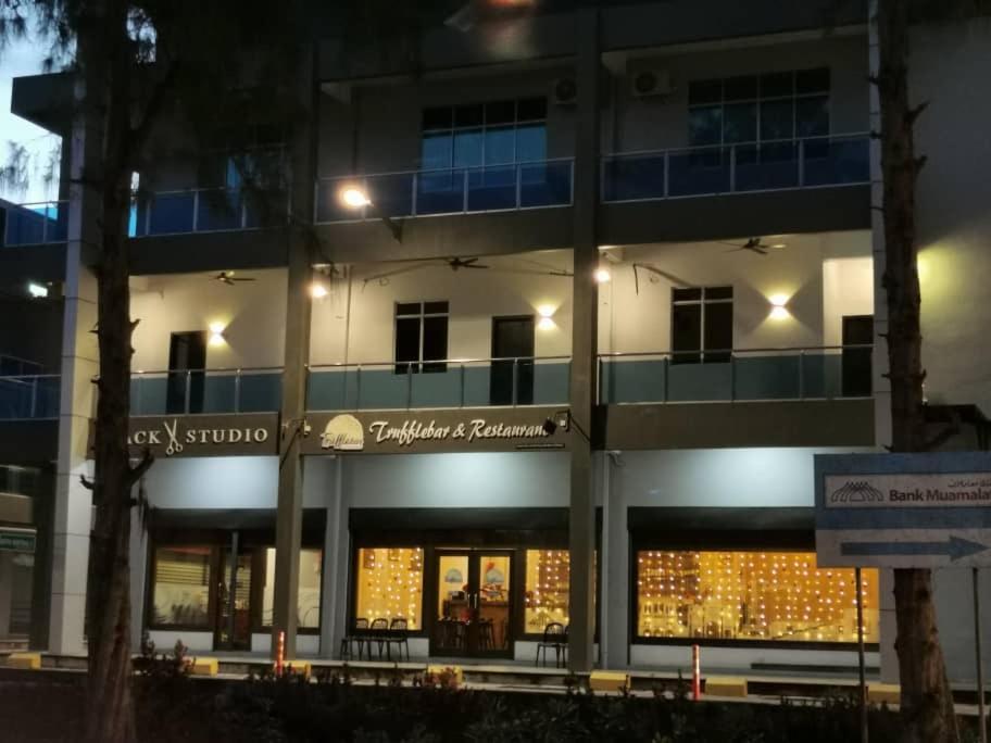 Foresight Hotel Тавау Экстерьер фото
